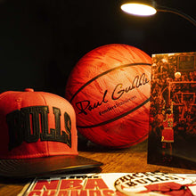 Lade das Bild in den Galerie-Viewer, Paul Gudde Chicago Throwback